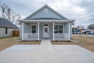 1030 W Gandy Street, Denison, TX 75020