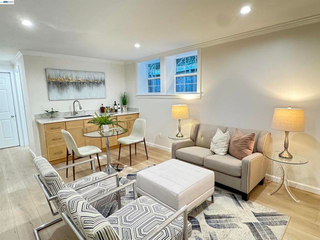 908 Higate Dr, Daly City, CA 94015