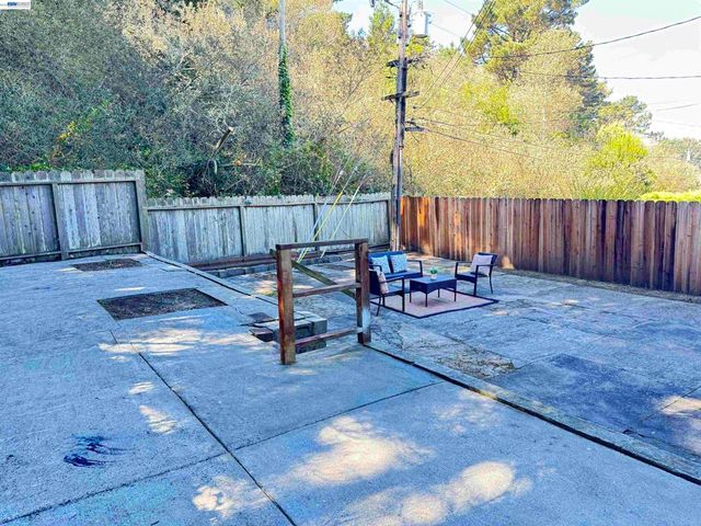 908 Higate Dr, Daly City, CA 94015
