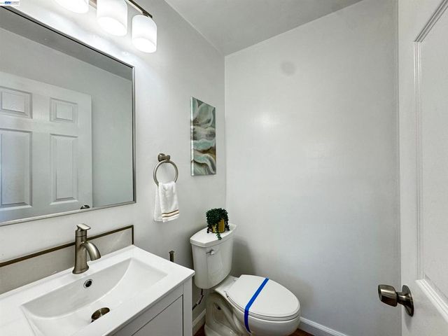 908 Higate Dr, Daly City, CA 94015