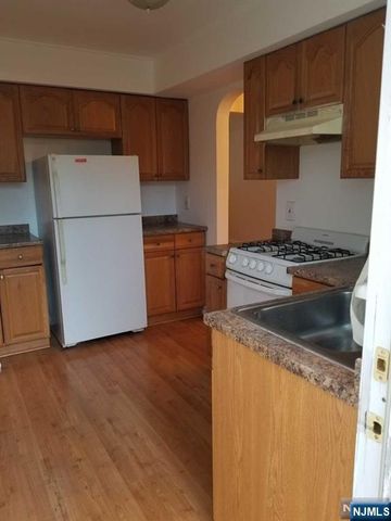 237 Bradley Avenue 235, Bergenfield, NJ 07621