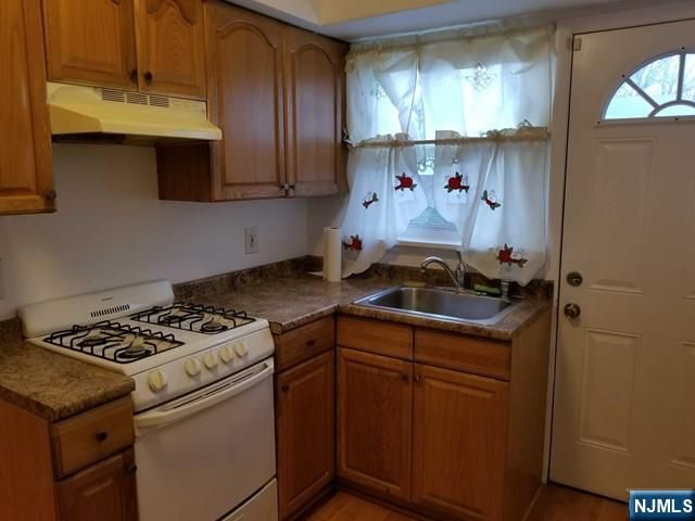 237 Bradley Avenue 235, Bergenfield, NJ 07621