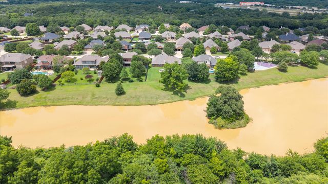 905 Killian Drive, Mansfield, TX 76063
