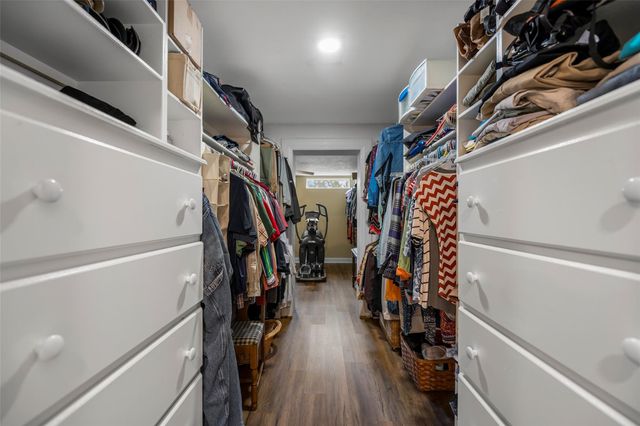 9910 Caddo Trail, Magnolia, TX 77354