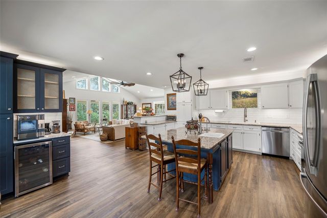 9910 Caddo Trail, Magnolia, TX 77354