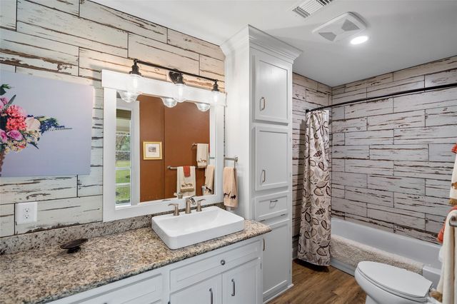 9910 Caddo Trail, Magnolia, TX 77354