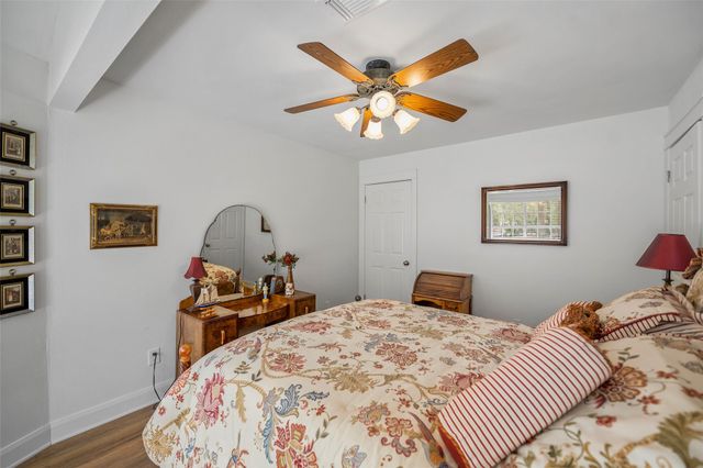 9910 Caddo Trail, Magnolia, TX 77354