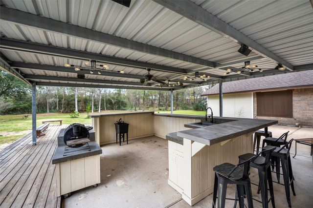 9910 Caddo Trail, Magnolia, TX 77354