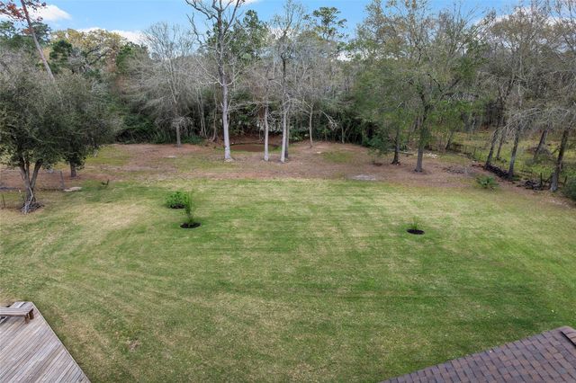 9910 Caddo Trail, Magnolia, TX 77354