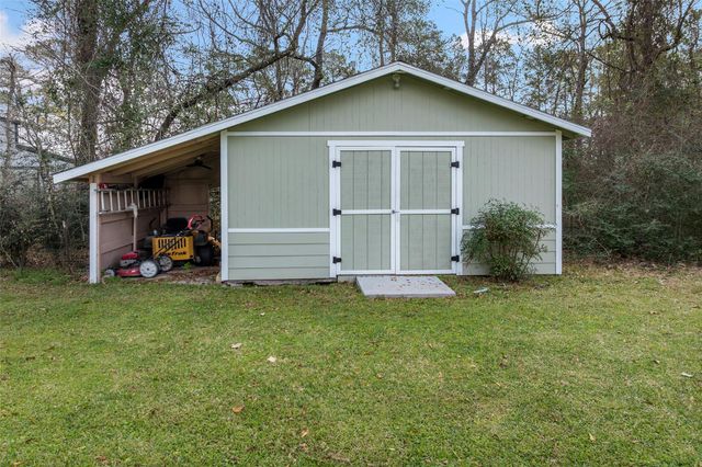 9910 Caddo Trail, Magnolia, TX 77354