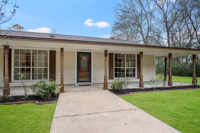 9910 Caddo Trail, Magnolia, TX 77354