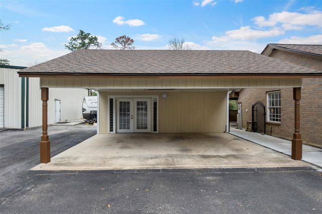 9910 Caddo Trail, Magnolia, TX 77354