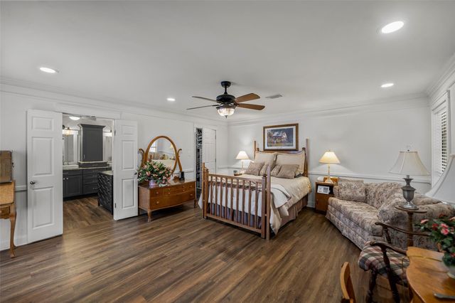 9910 Caddo Trail, Magnolia, TX 77354