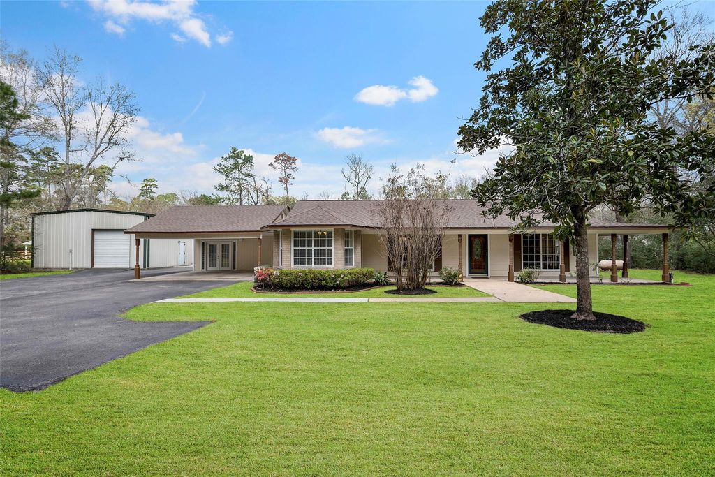 9910 Caddo Trail, Magnolia, TX 77354