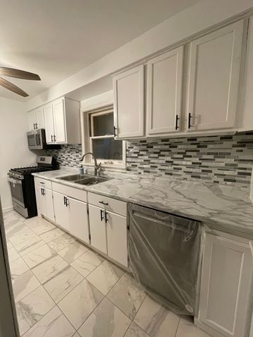 12748 S Lowe Avenue, Chicago, IL 60628