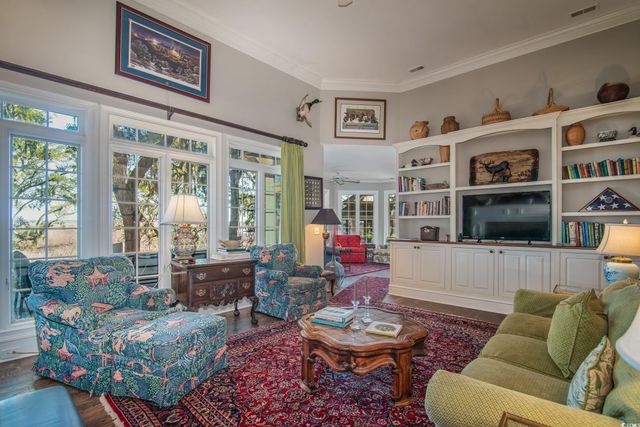 762 Wraggs Ferry Rd., Georgetown, SC 29440