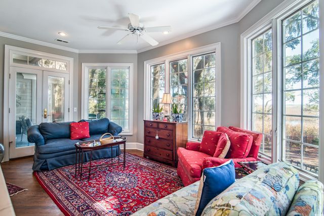 762 Wraggs Ferry Rd., Georgetown, SC 29440