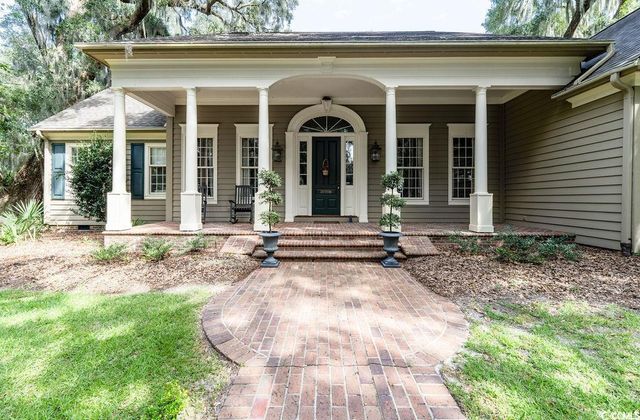 762 Wraggs Ferry Rd., Georgetown, SC 29440