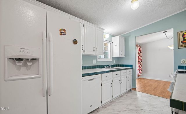 913 Silas Moore Road, Benson, NC 27504