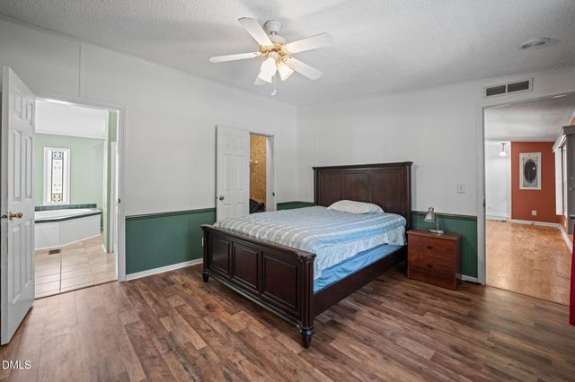 913 Silas Moore Road, Benson, NC 27504