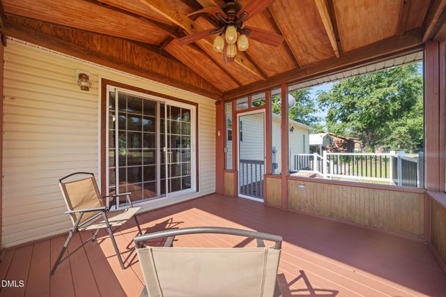 913 Silas Moore Road, Benson, NC 27504