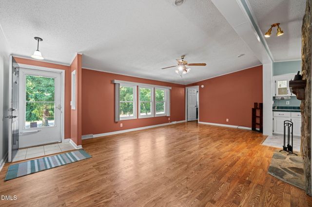 913 Silas Moore Road, Benson, NC 27504