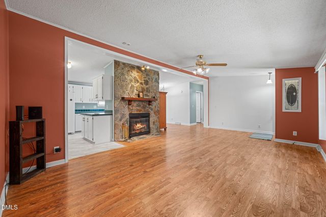 913 Silas Moore Road, Benson, NC 27504