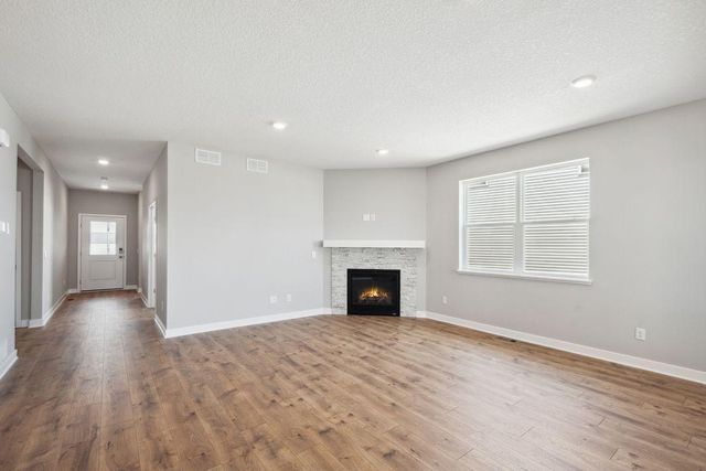 17250 Dimension Avenue, Lakeville, MN 55044