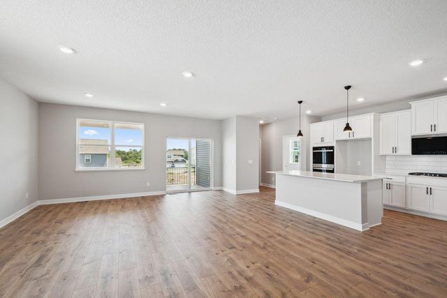 17250 Dimension Avenue, Lakeville, MN 55044