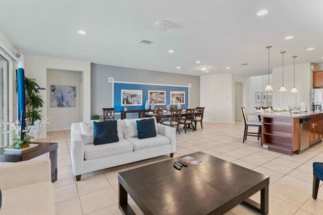 8815 MACAPA DRIVE, Kissimmee, FL 34747