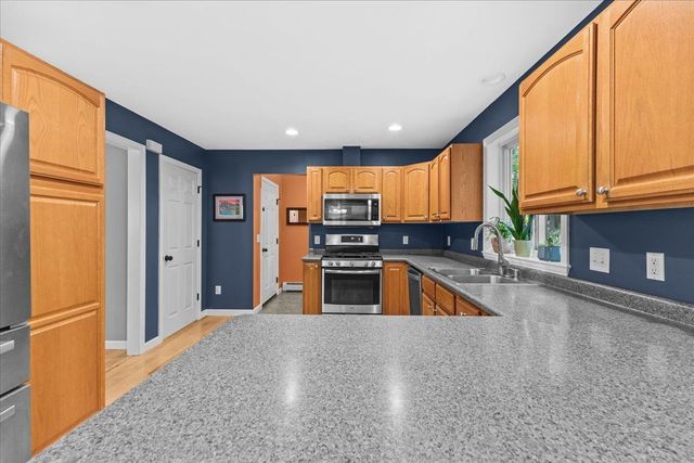 4 Greenbriar Drive, Essex, VT 05452