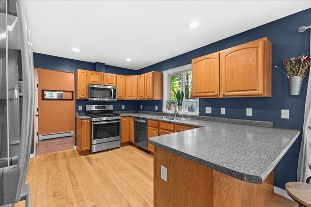 4 Greenbriar Drive, Essex, VT 05452