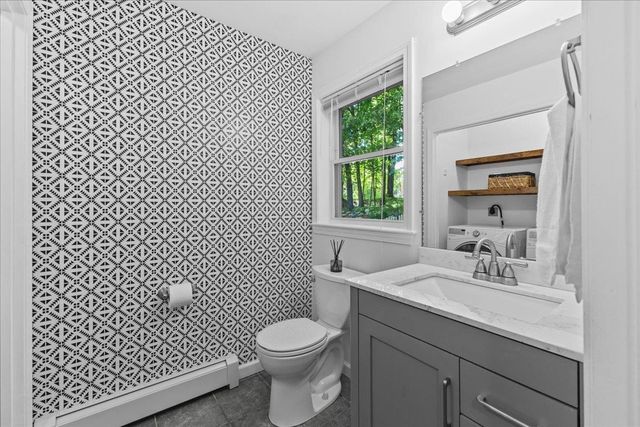 4 Greenbriar Drive, Essex, VT 05452