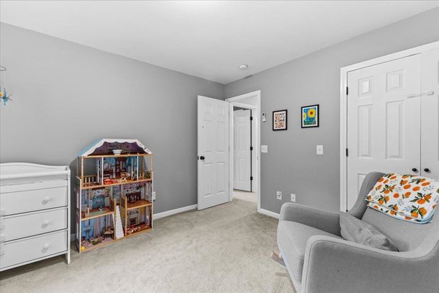 4 Greenbriar Drive, Essex, VT 05452
