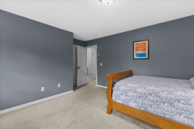 4 Greenbriar Drive, Essex, VT 05452