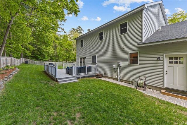 4 Greenbriar Drive, Essex, VT 05452