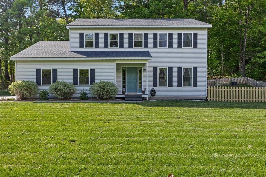 4 Greenbriar Drive, Essex, VT 05452