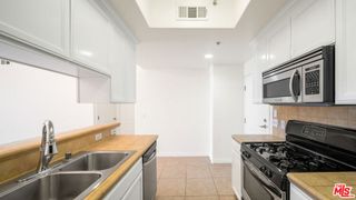 3328 OAKHURST Avenue 311, Los Angeles, CA 90034