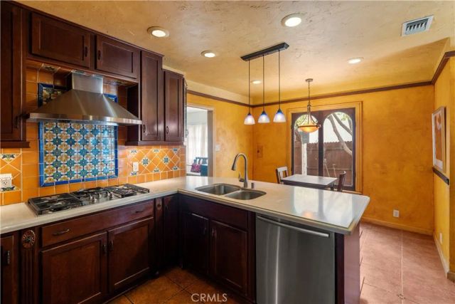 3729 Olive, Long Beach, CA 90807