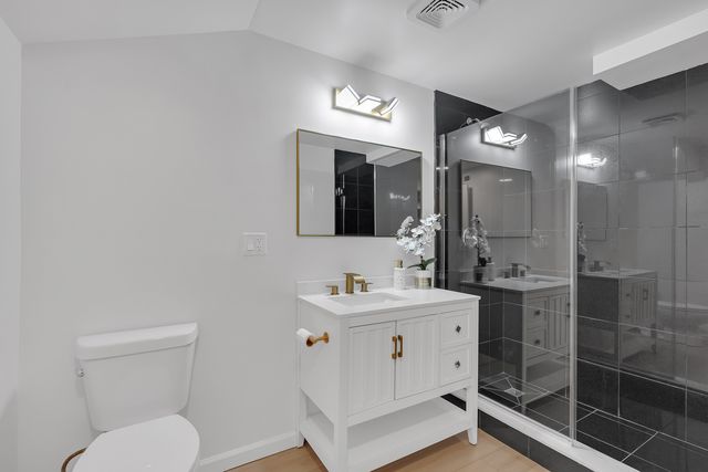 1407 W Fuller Street, Chicago, IL 60608