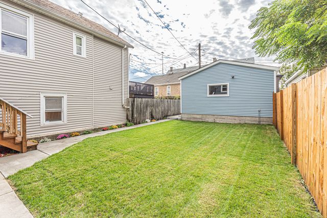1407 W Fuller Street, Chicago, IL 60608