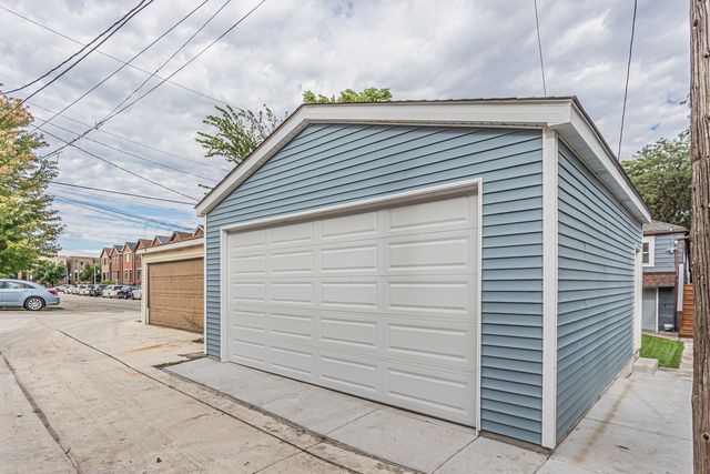 1407 W Fuller Street, Chicago, IL 60608