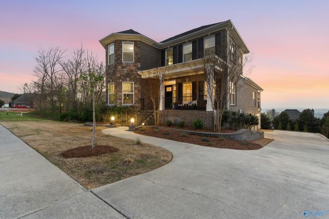 2821 Talon Circle NE, Huntsville, AL 35811