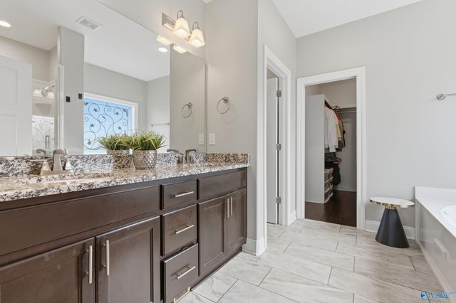 2821 Talon Circle NE, Huntsville, AL 35811