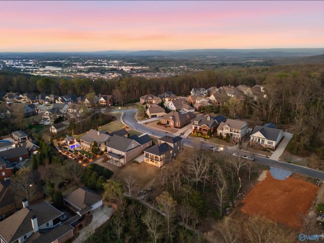 2821 Talon Circle NE, Huntsville, AL 35811