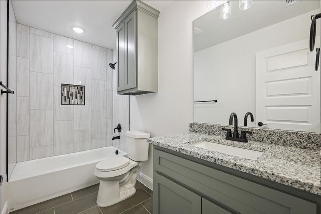 111 N Oak Street, Ector, TX 75439