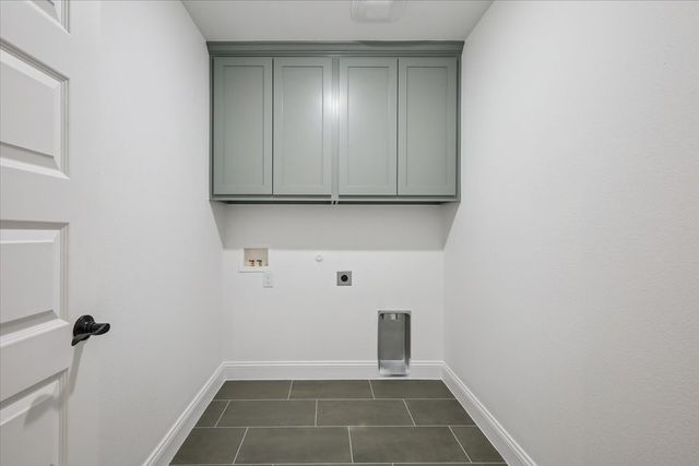 111 N Oak Street, Ector, TX 75439