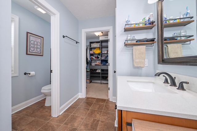 107 Red Gate Ct, Wartrace, TN 37183