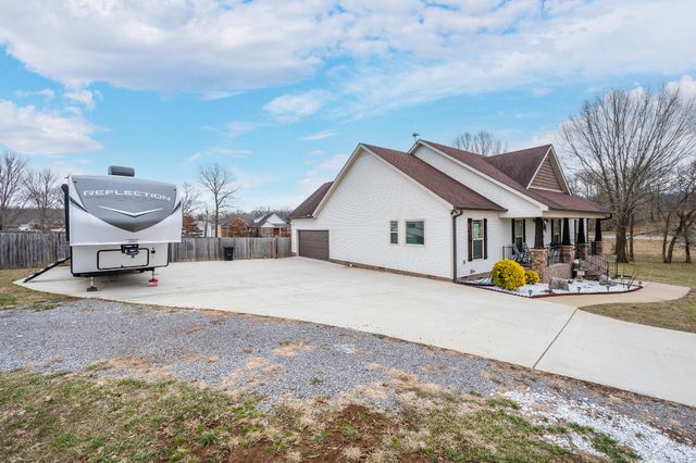 107 Red Gate Ct, Wartrace, TN 37183