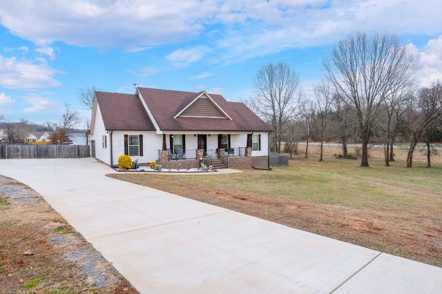 107 Red Gate Ct, Wartrace, TN 37183